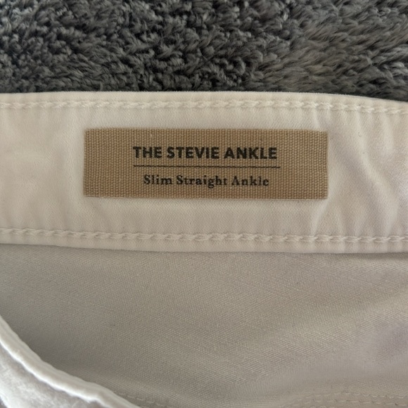 AG The Stevie Ankle in White Size 31R - Picture 3 of 9